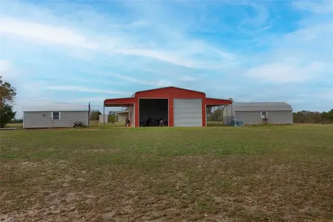 2040 W Guenther Lane La Grange TX 78945