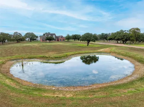2040 W Guenther Lane La Grange TX 78945