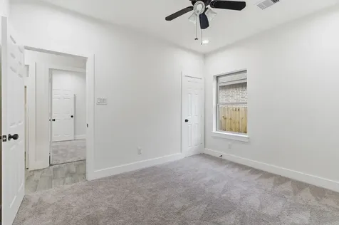 1105 W Lyle Street Cleveland TX 77327