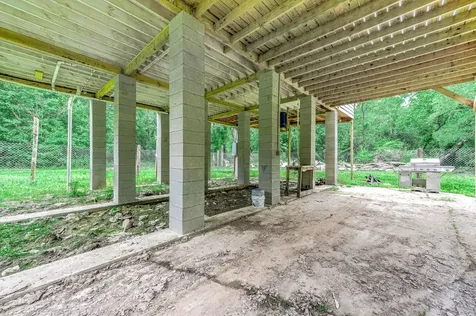 51 N Winter Creek Cleveland TX 77328