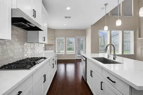 2964 Jade Springs Lane Pearland TX 77584