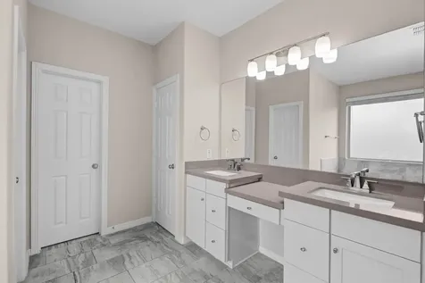 2964 Jade Springs Lane Pearland TX 77584