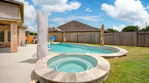 2964 Jade Springs Lane Pearland TX 77584