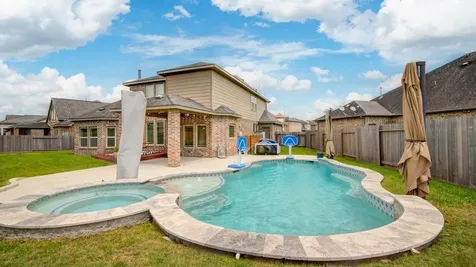2964 Jade Springs Lane Pearland TX 77584