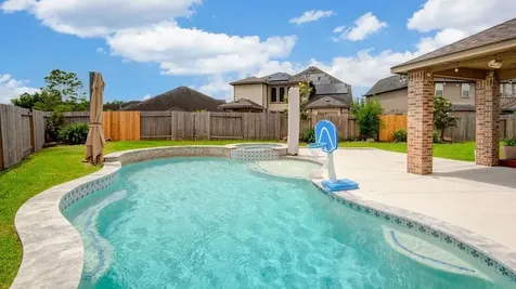 2964 Jade Springs Lane Pearland TX 77584