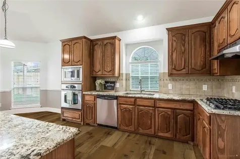 8106 Cove Timbers Lane Tomball TX 77375