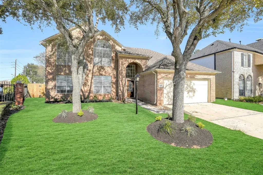 12426 Shadowpoint Drive Houston TX 77082