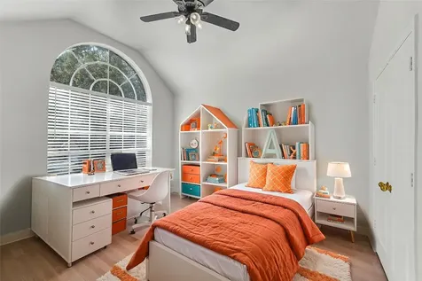 12426 Shadowpoint Drive Houston TX 77082