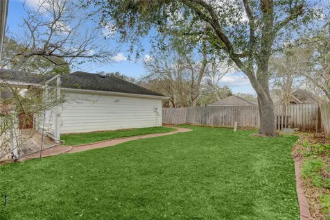 1103 Glendale Drive Sugar Land TX 77479