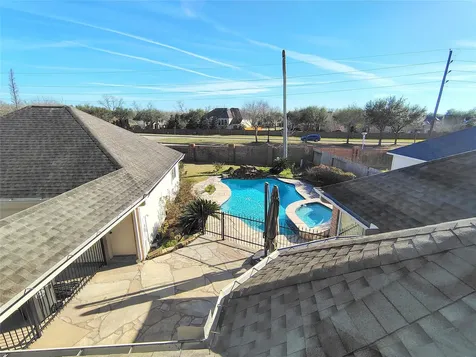 5515 Dawnington Place Sugar Land TX 77479