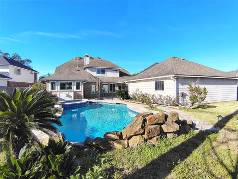 5515 Dawnington Place Sugar Land TX 77479