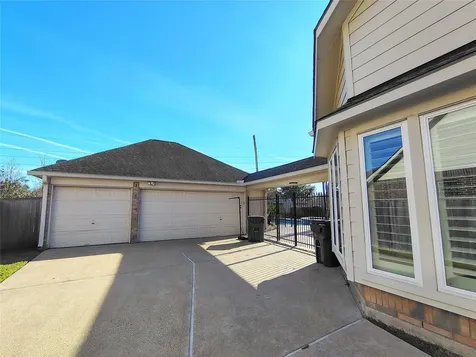 5515 Dawnington Place Sugar Land TX 77479