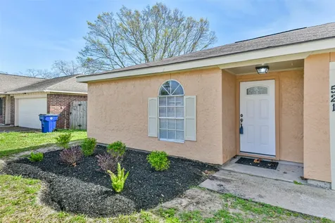 521 29th Avenue N Texas City TX 77590