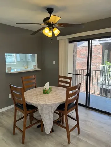 3130 Walnut Bend Ln Lane 424 Houston TX 77042