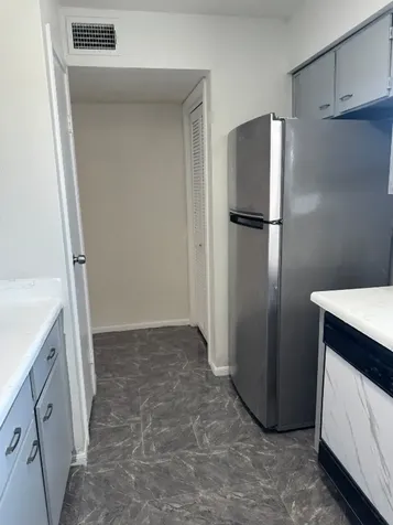 3130 Walnut Bend Ln Lane 424 Houston TX 77042