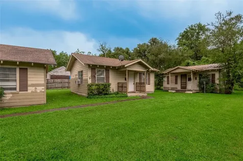 700 Gray Street 2 Huntsville TX 77320