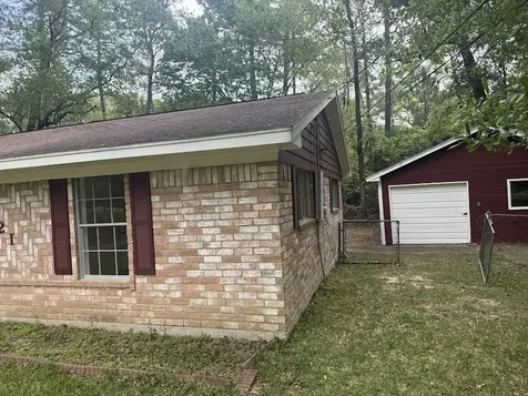 1821 Live Oak Drive Conroe TX 77301