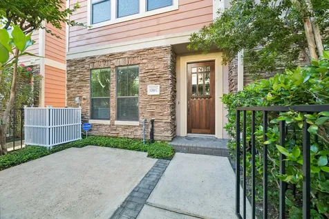 1046 W 23rd Street C Houston TX 77008
