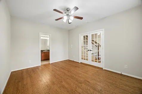 1046 W 23rd Street C Houston TX 77008