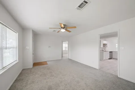 1426 Shawnee Street Houston TX 77034