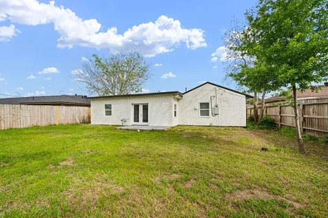 1426 Shawnee Street Houston TX 77034