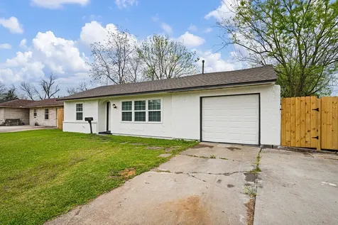 1426 Shawnee Street Houston TX 77034