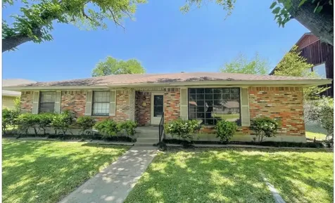 1940 Shady Glen Lane Dallas TX 75232