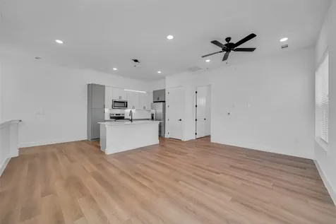 1601-338 Mustang Drive Marble Falls TX 78654