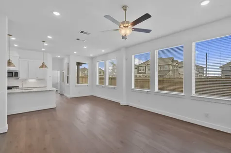 10102 Sonoran Valley Court Iowa Colony TX 77583