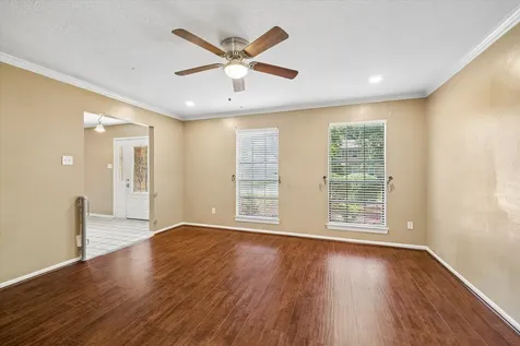 2710 Golden Leaf Drive Houston TX 77339