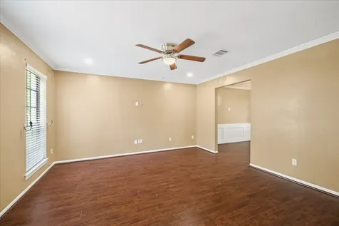 2710 Golden Leaf Drive Houston TX 77339