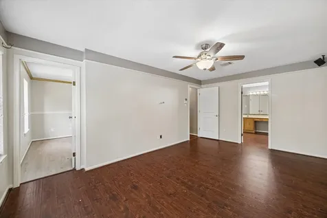2710 Golden Leaf Drive Houston TX 77339