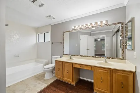 2710 Golden Leaf Drive Houston TX 77339
