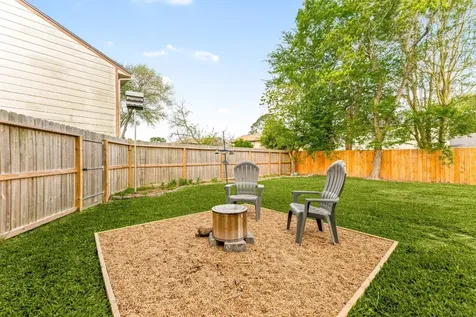 505 Lochnell Drive Houston TX 77062