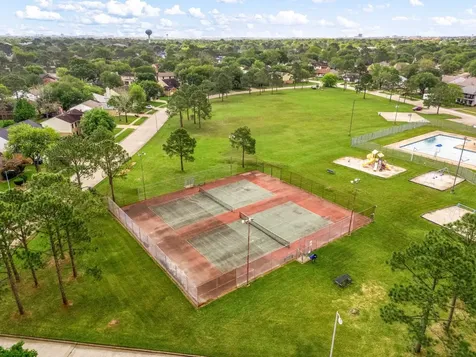 505 Lochnell Drive Houston TX 77062