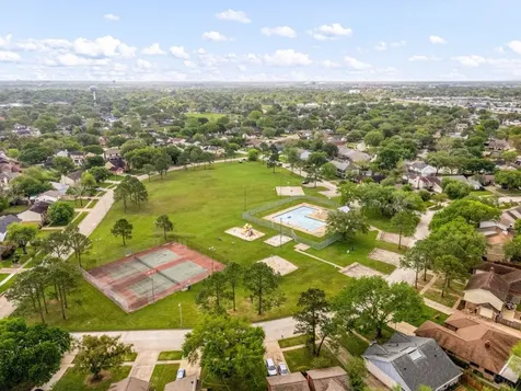 505 Lochnell Drive Houston TX 77062