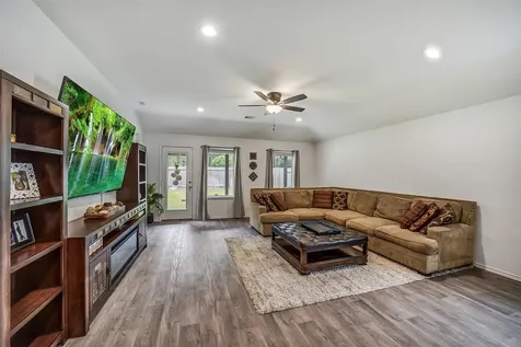25038 Lindsey Lane Magnolia TX 77354