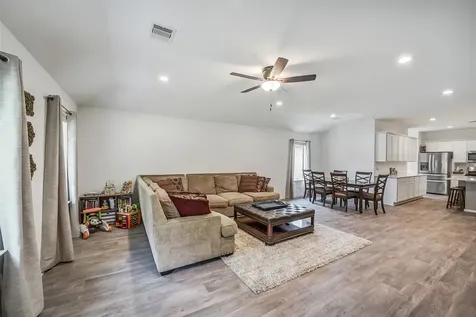 25038 Lindsey Lane Magnolia TX 77354