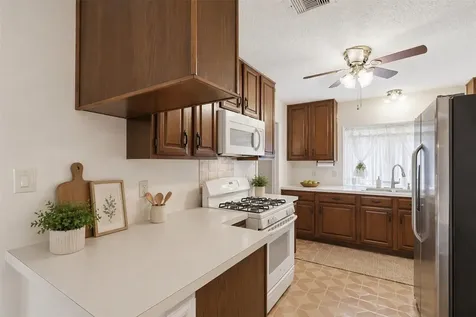8611 Humphreys Drive Houston TX 77083