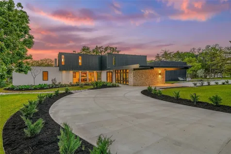 748 S Rosemary Drive Bryan TX 77802