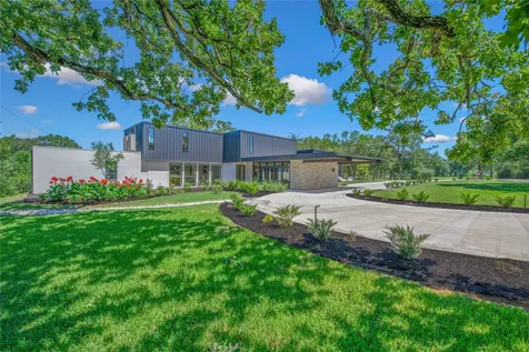 748 S Rosemary Drive Bryan TX 77802
