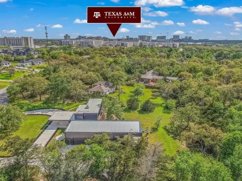 748 S Rosemary Drive Bryan TX 77802