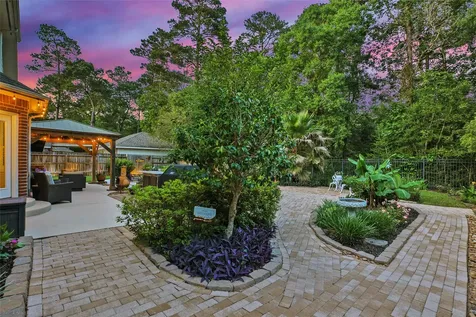 63 Silver Bayou Court Conroe TX 77384