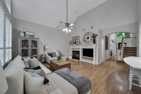 63 Silver Bayou Court Conroe TX 77384