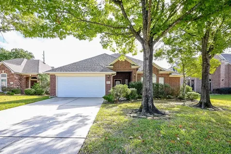 12210 Ferncrest Court Houston TX 77070