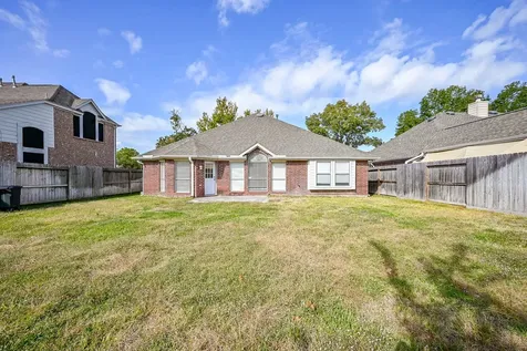 12210 Ferncrest Court Houston TX 77070