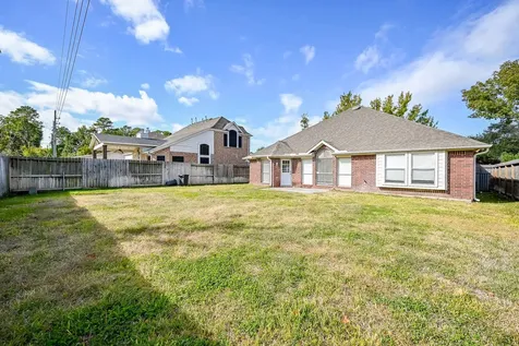 12210 Ferncrest Court Houston TX 77070