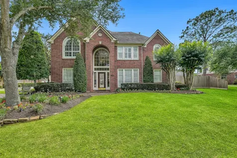 210 Trail Bend Lane Friendswood TX 77546