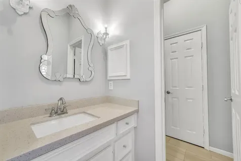 210 Trail Bend Lane Friendswood TX 77546