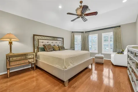 210 Trail Bend Lane Friendswood TX 77546
